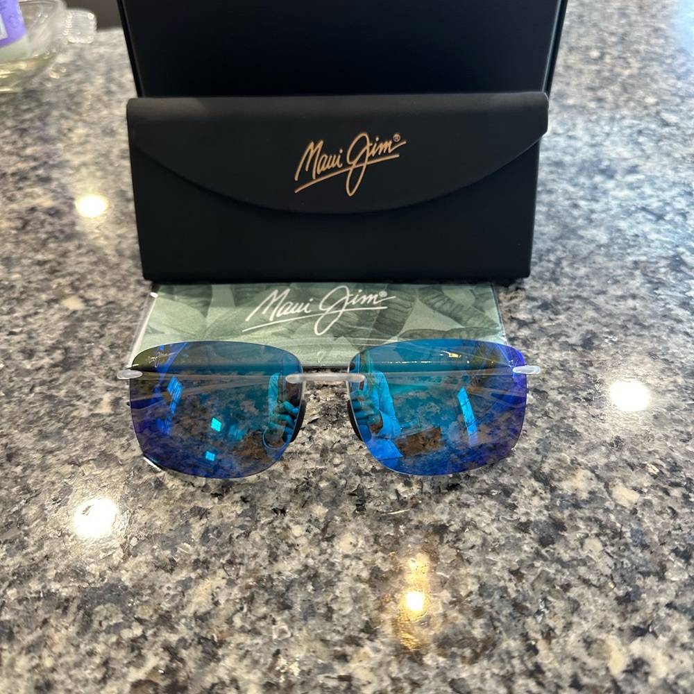 Maui Jim hema polarized square rimless sunglasses